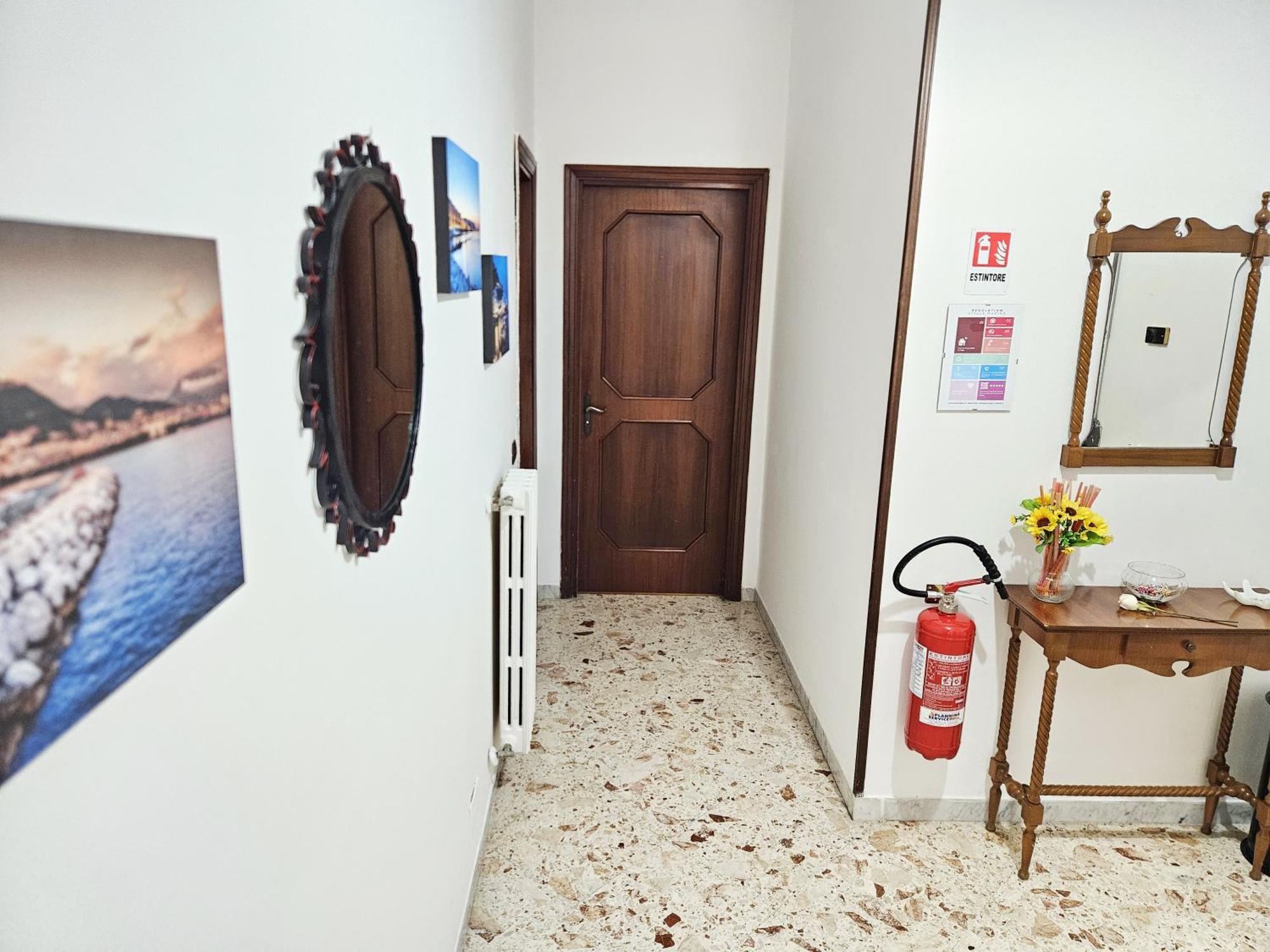 Stella Marina Lägenhet Salerno Exteriör bild